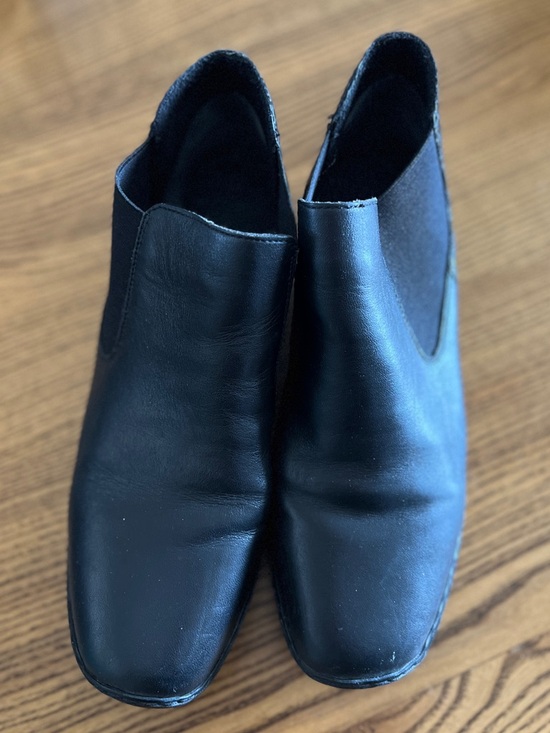 Rieker Shoes - Rieker Black Leather Shoes / Booties Embossed Heel Design